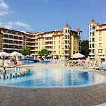 Lilou - 3 Pools, Spa, Gym, Playgrounds Apartment