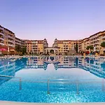 Apartman Lilou - 3 Pools, Spa, Gym, Playgrounds *