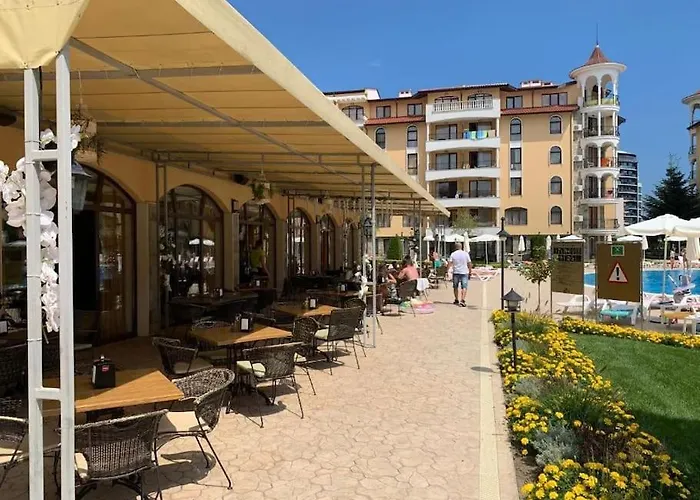 Apartment Lilou - 3 Pools, Spa, Gym, Playgrounds Sunny Beach