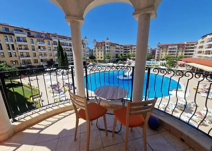 Lilou - 3 Pools, Spa, Gym, Playgrounds Apartment Sunny Beach