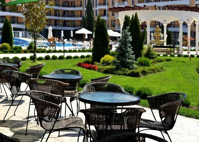 Lilou - 3 Pools, Spa, Gym, Playgrounds Apartment Sunny Beach