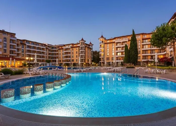 Lilou - 3 Pools, Spa, Gym, Playgrounds 公寓 阳光海滩