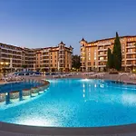 Lilou - 3 Pools, Spa, Gym, Playgrounds Апартаменти Сонячний Берег